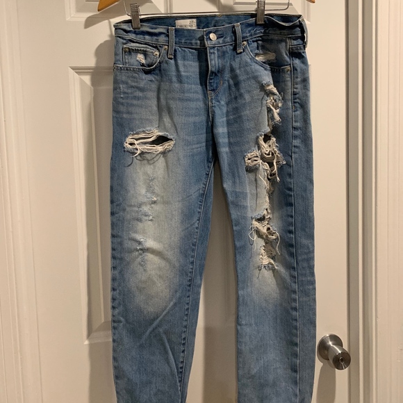 GAP distressed boyfriend jeans - Picture 1 of 4